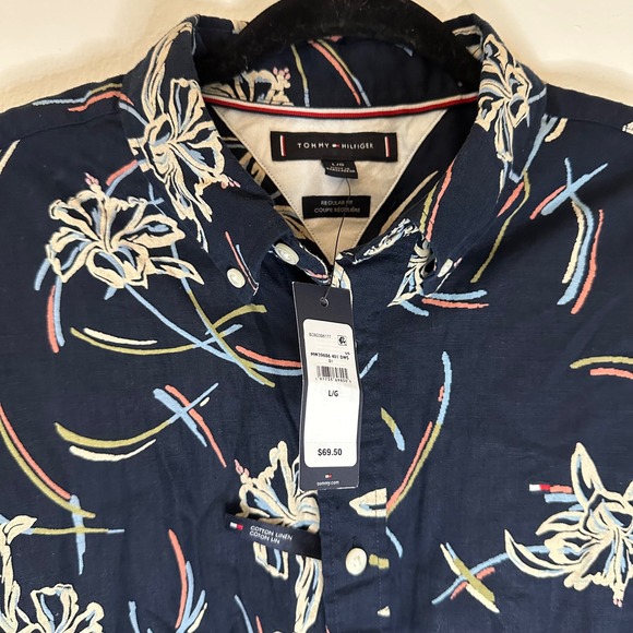 Tommy Hilfiger Other - NWT Men's Tommy Hilfiger Size L Cotton Linen Short Sleeve Button Down Navy Print